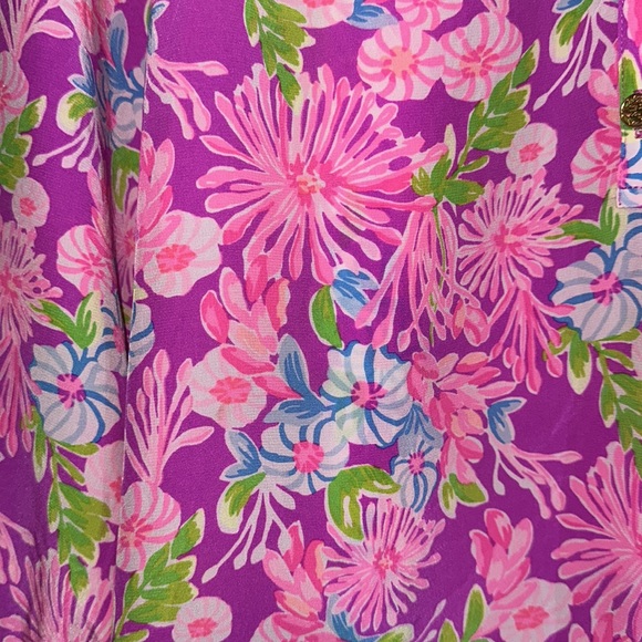 Lilly Pulitzer Elsa silk top “Amethyst Moms the Word” print EEUC - Picture 6 of 10